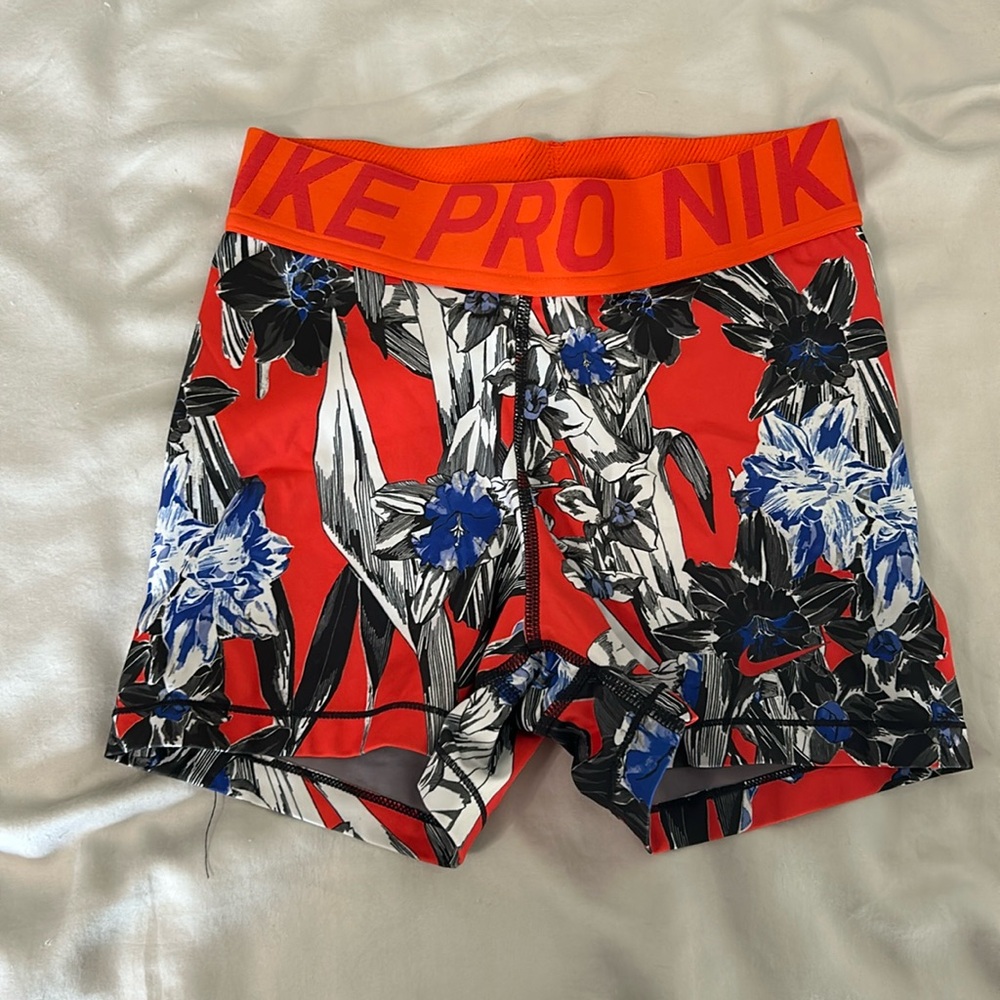 NIKE floral shorts!